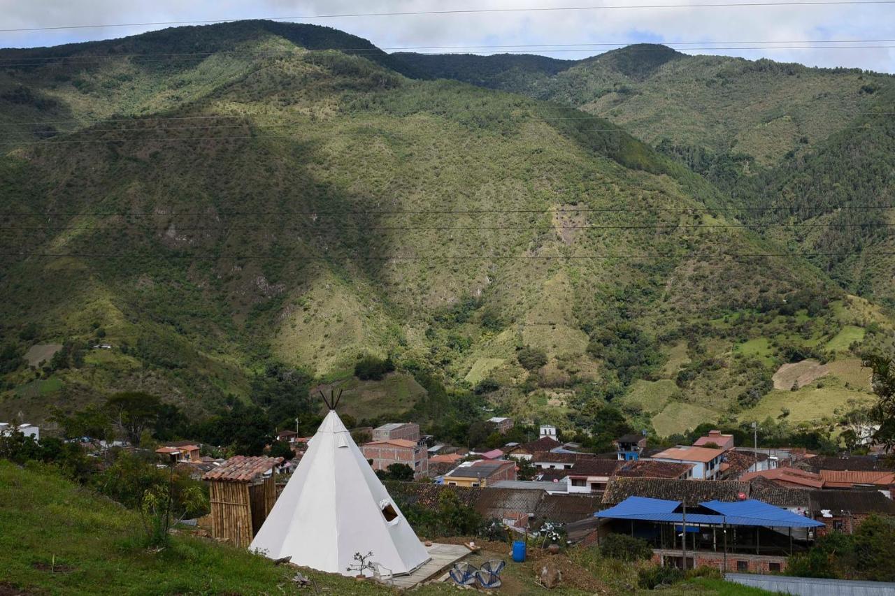 Hostal Las Valkirias Matanza Esterno foto
