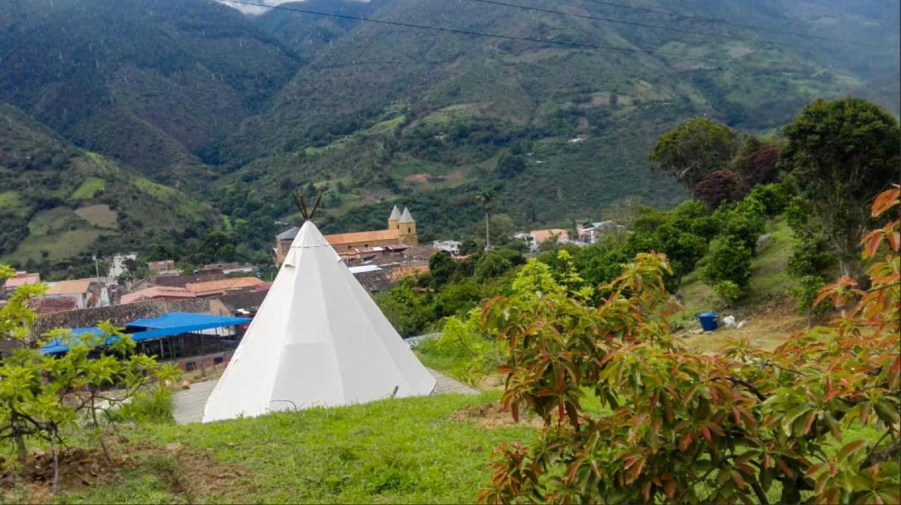Hostal Las Valkirias Matanza Esterno foto
